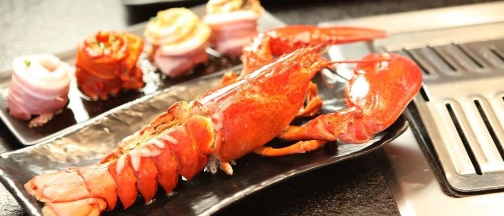 Go to Vegas for a buffet? There are Boston lobster, snowflake beef, and 35 selected dishes at your doorstep!