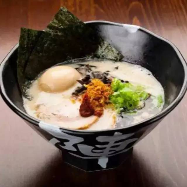 Even the Japanese can’t stop it—Vancouver Japanese ramen!