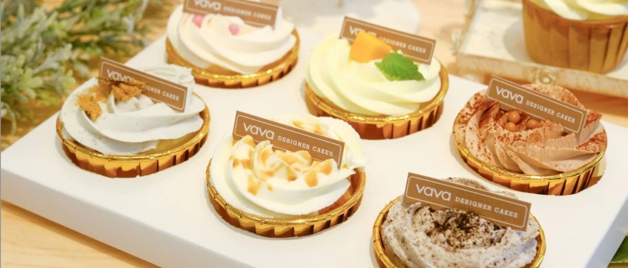 Queue frenzy warning! This newly opened designer cake shop in Toronto is amazingly delicious