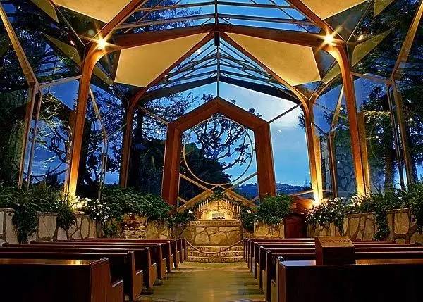 来自无敌海景，玻璃教堂，森林古堡的甜蜜助攻！加州最美结婚圣地
