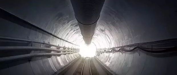 Musk’s Boring Tunnel was tested in Los Angeles yesterday. Is the era of magical 3D traffic really here!
