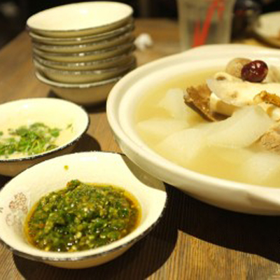 Bu Yi Lamb Stew Soup with Black Chicken and Turtle-Pakistani Bu Yi Warm Your Winter