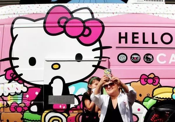 萌化少女心的Hello Kitty餐车又来湾区啦！