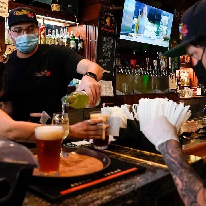 Bars, beauty salons, and nail salons in Los Angeles County will reopen this Friday. These indoor mask wearing and isolation requirements must be strictly followed